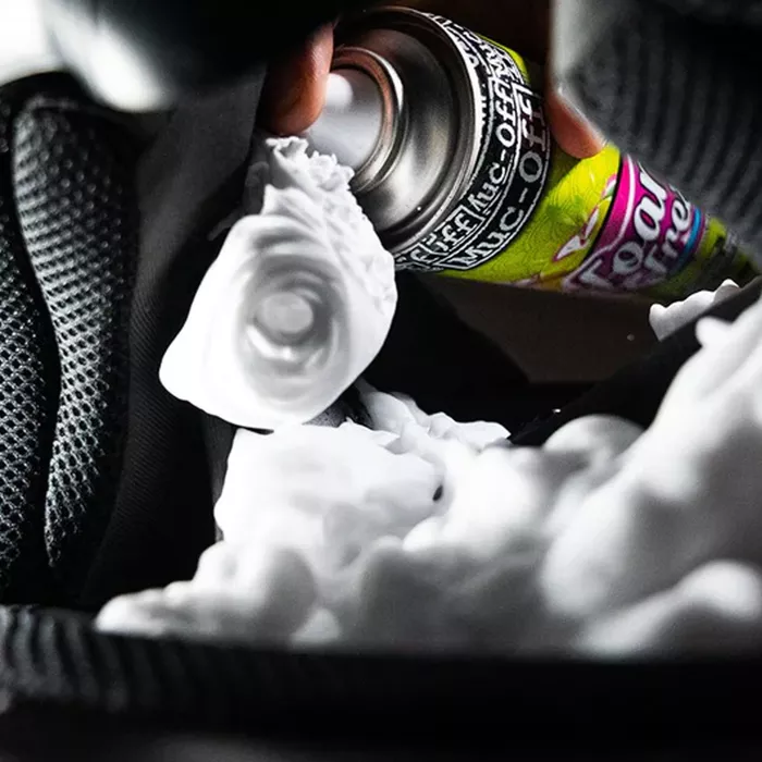 MUC-OFF MOUSSE NETTOYANTE 400ML